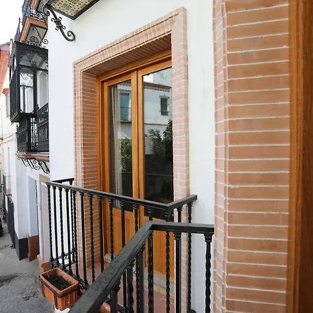 Rentalsevilla Tras La Maestranza Apartment *